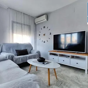 apartamento-centro-junto-a-estacion.es-andalucia.com/